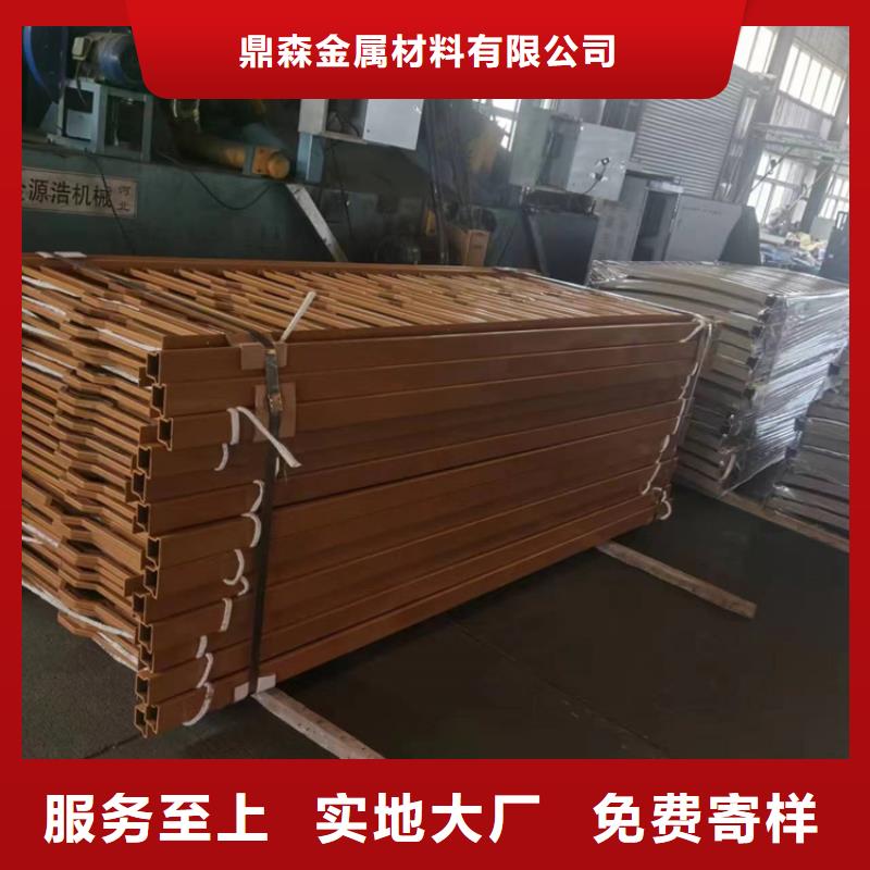 道路防撞护栏_钢板立柱让客户买的放心