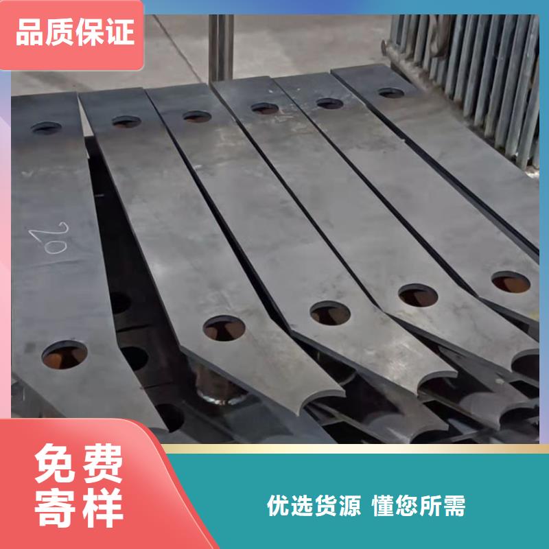 定制不銹鋼復(fù)合管道路護(hù)欄的供貨商