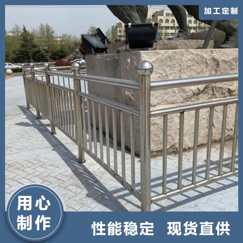 交通防撞護(hù)欄施工圖片