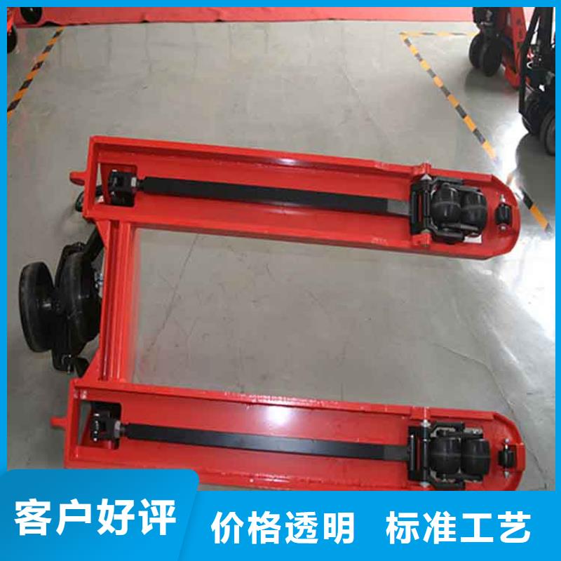 【 手动液压搬运车 电动叉车厂家适用场景】由地龙物联为您