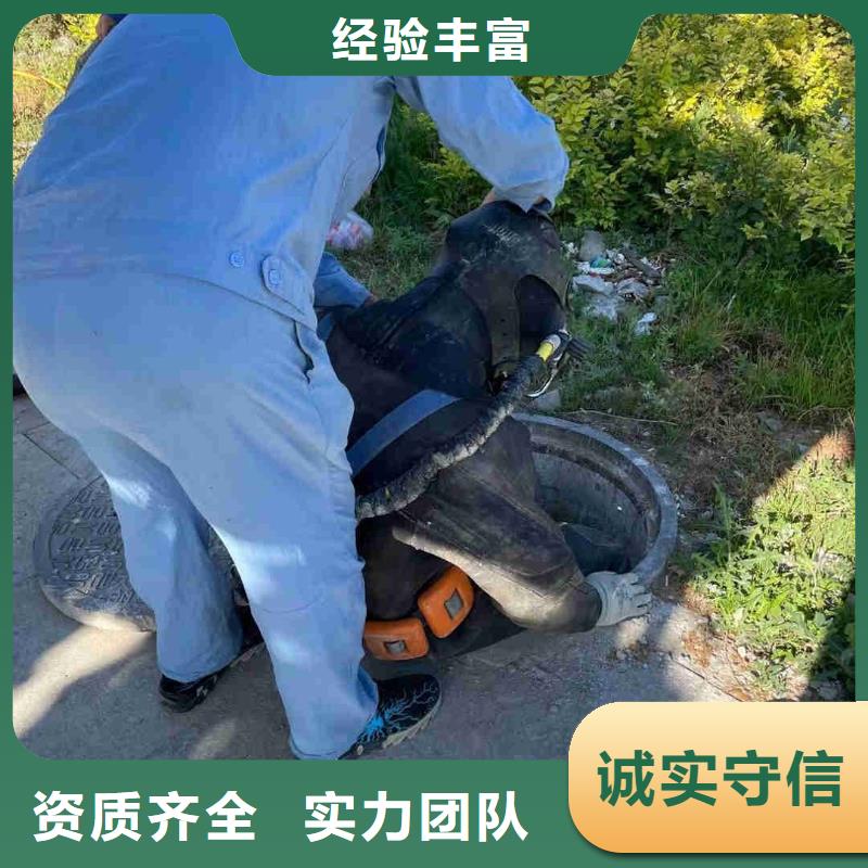 潜水员水中拍照好的选择