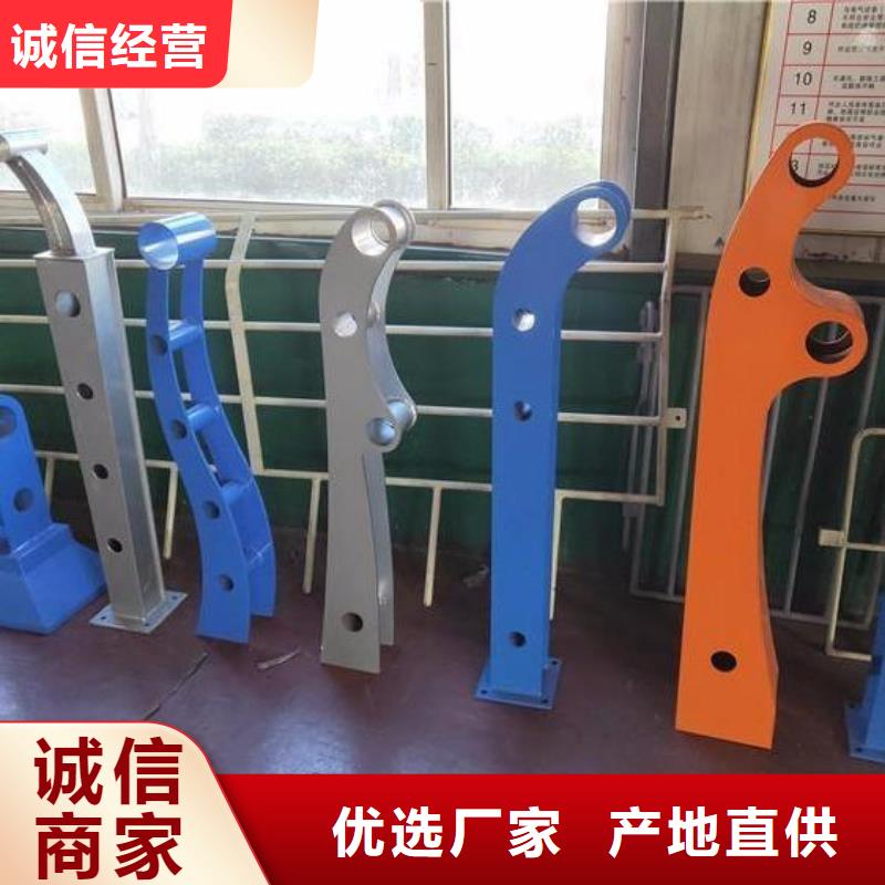 防撞护栏钢板立柱每个细节都严格把关