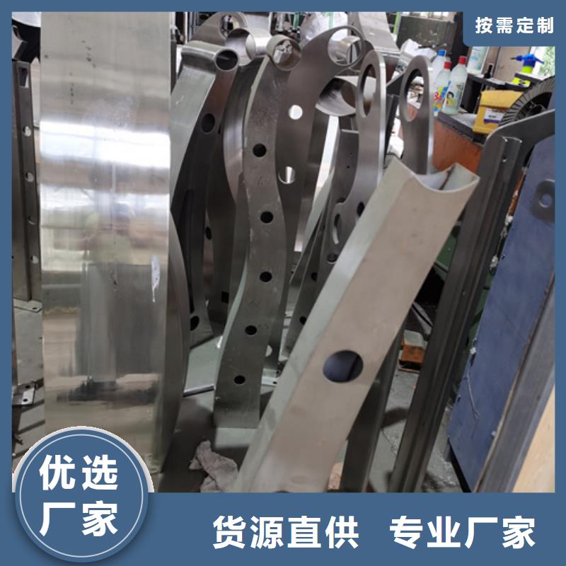 道路防撞护栏立柱质优价廉来厂考察质优价廉
