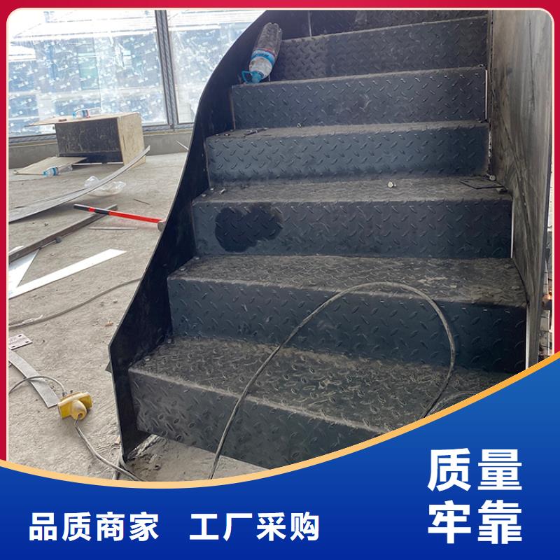 别墅无水泥基础钢结构梯发货快