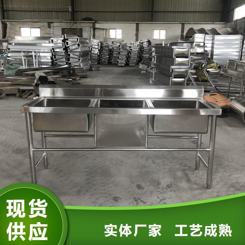 不銹鋼水池專業(yè)生產(chǎn)設(shè)備