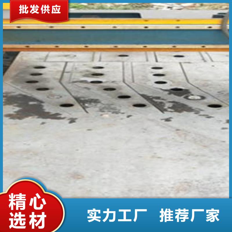 Q235材质钢板立柱切割201不锈钢复合管护栏厂家用心制作